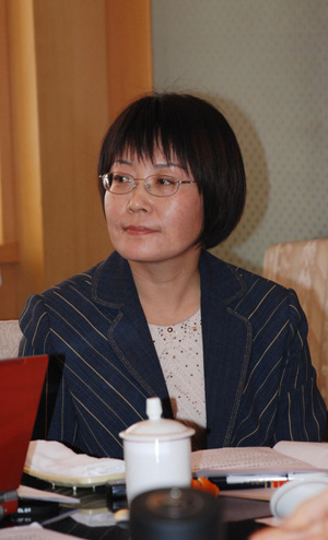 山西妇联界政协委员热议 两会 报告(组图)