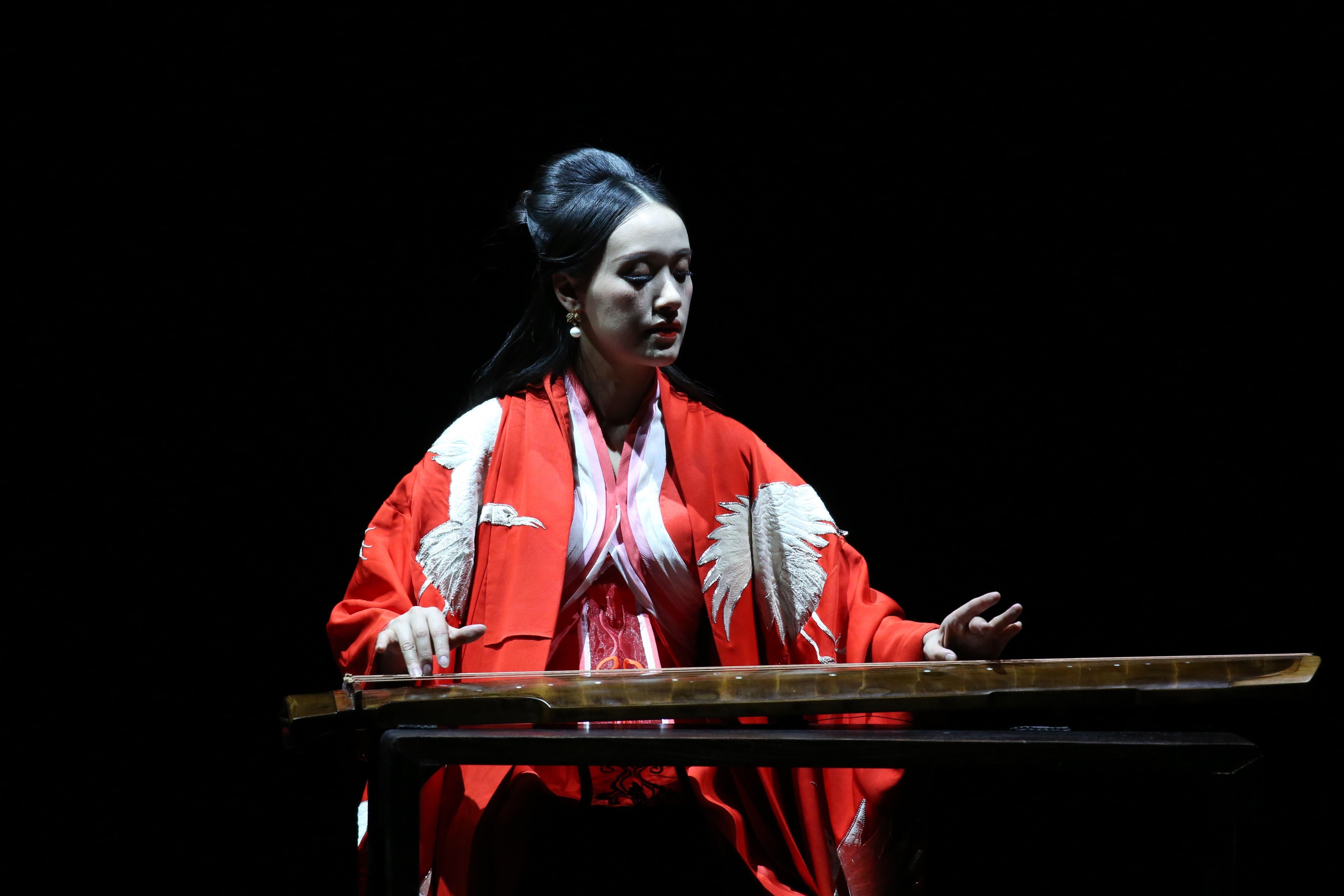 世界著名古琴艺术家赵晓霞将奏响青年宫演艺中心