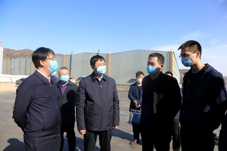 昔阳县领导李军,李怀仁,吕爱鸿,陈昉,周元源,李丽萍分别参加调研活动.