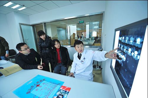 山西太原:山西大医院今日正式开诊!(组图2)