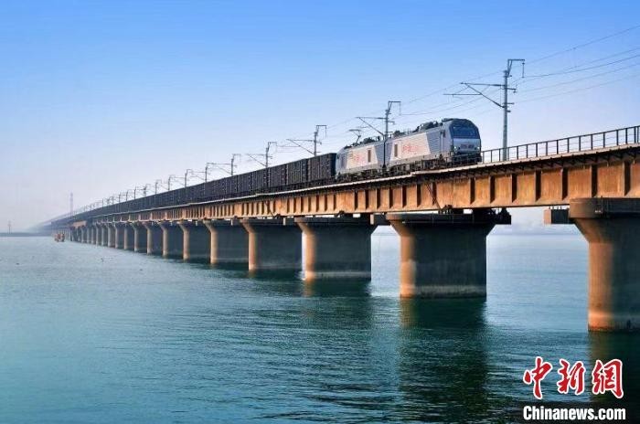 25日零时起,太原局集团公司列车运行图调整,实行2021年第三季度列车